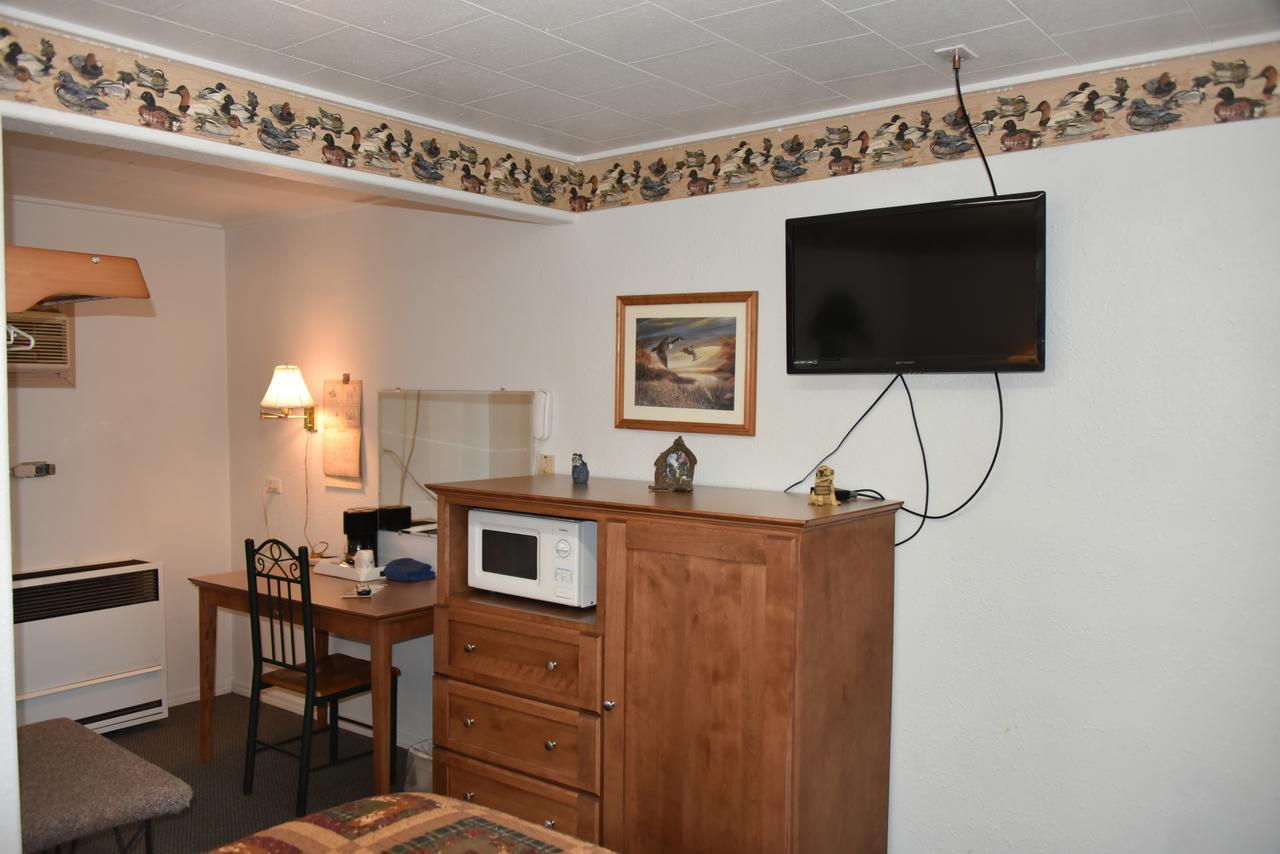 Royals Inn Motel Malta Extérieur photo