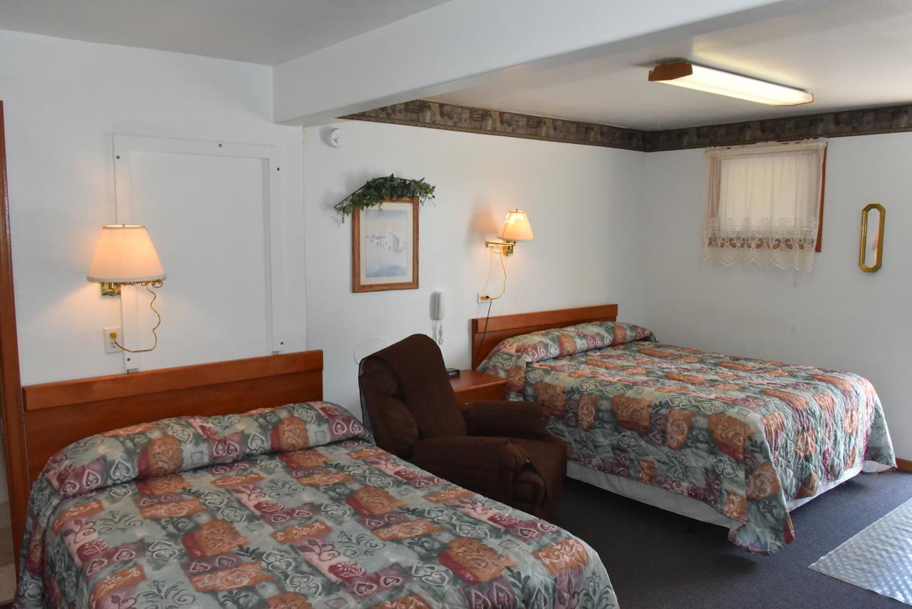 Royals Inn Motel Malta Extérieur photo